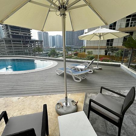 Dunya Tower Luxury And 2 Min Walk To Dubai Mall And Burj Khalifa In Heart Of Downtown Zewnętrze zdjęcie