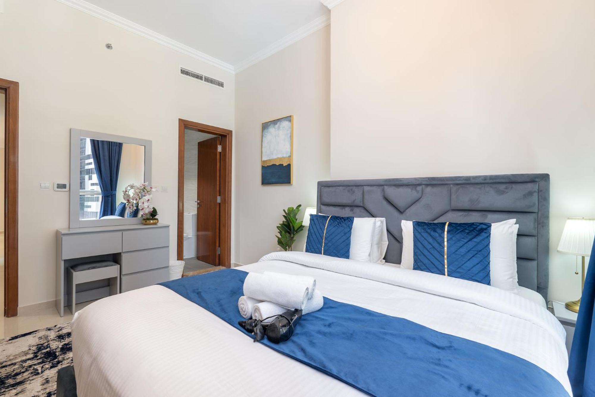 Dunya Tower Luxury And 2 Min Walk To Dubai Mall And Burj Khalifa In Heart Of Downtown Zewnętrze zdjęcie