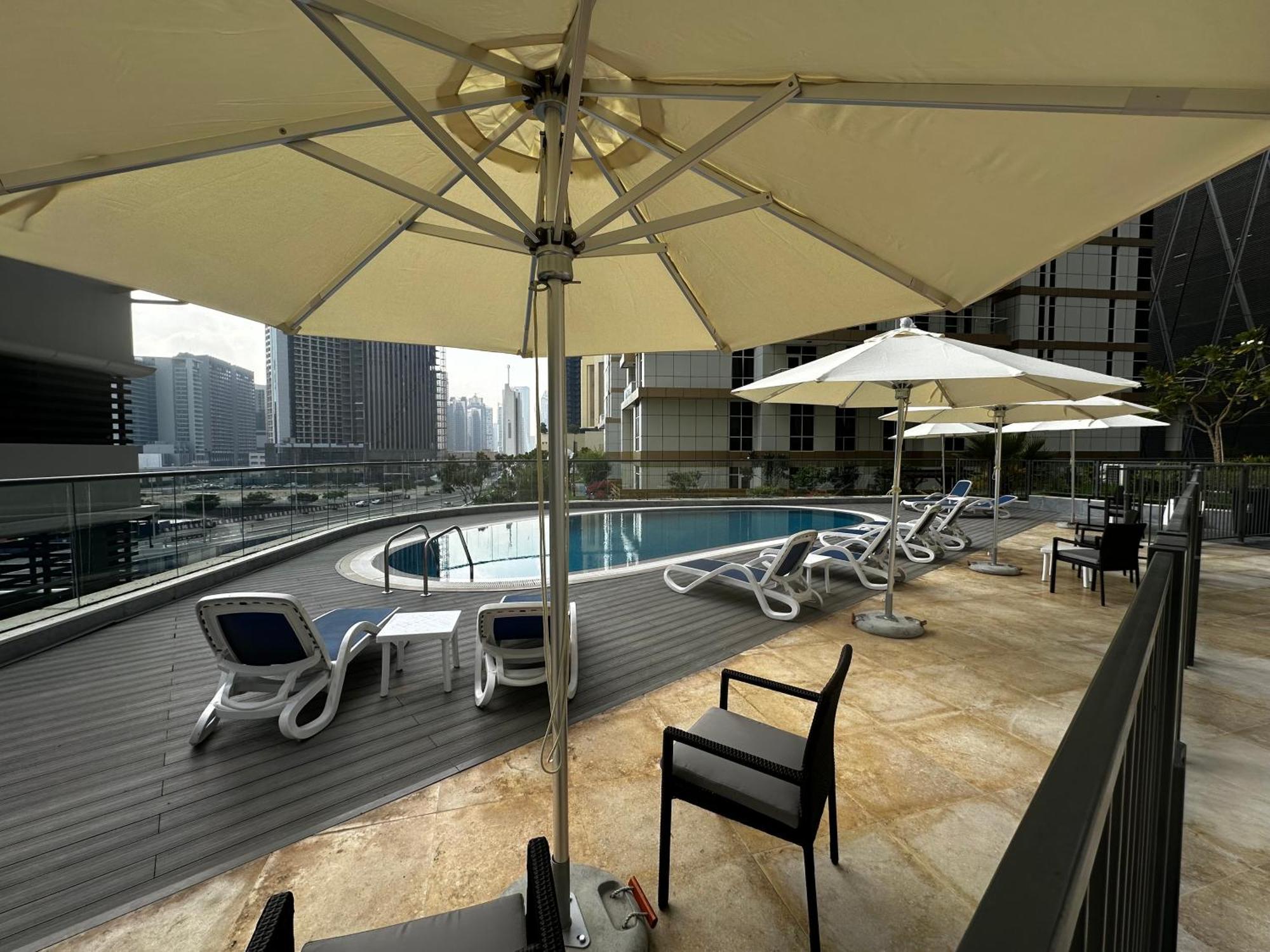 Dunya Tower Luxury And 2 Min Walk To Dubai Mall And Burj Khalifa In Heart Of Downtown Zewnętrze zdjęcie
